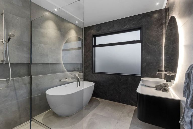 Photo of property in 2 Esther Mews, Prebbleton, 7604