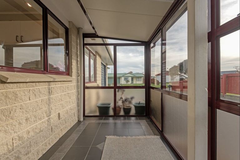 Photo of property in 37 Peppertree Glade, Kelvin Grove, Palmerston North, 4414