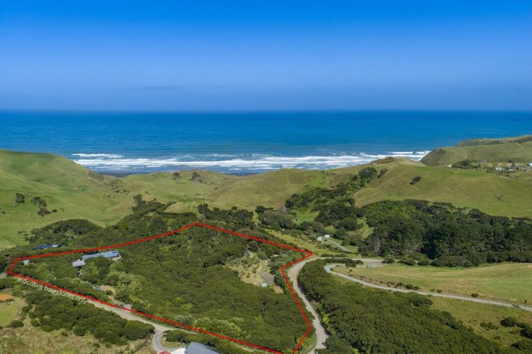 Photo of property in 1574 Whaanga Road, Raglan, 3296