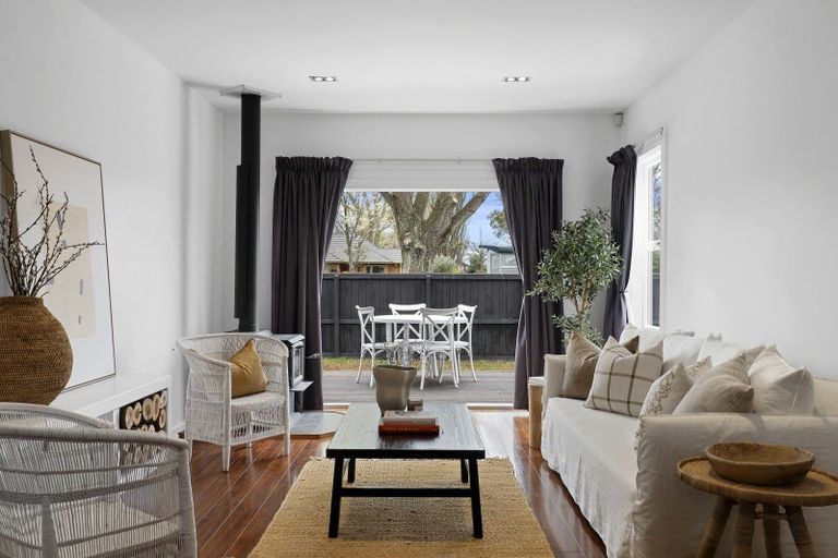 Photo of property in 130 Saint Martins Road, Saint Martins, Christchurch, 8022