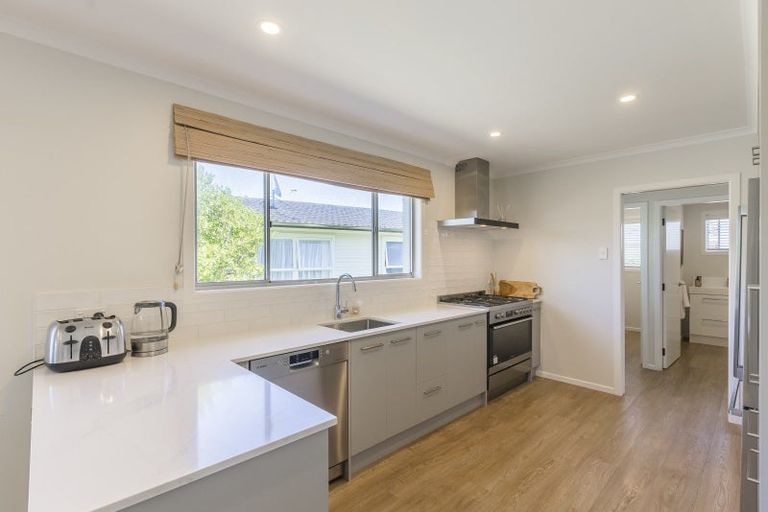 Photo of property in 77 Gray Avenue, Paraparaumu Beach, Paraparaumu, 5032