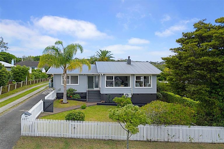 Photo of property in 60 Hilling Street, Titirangi, Auckland, 0604