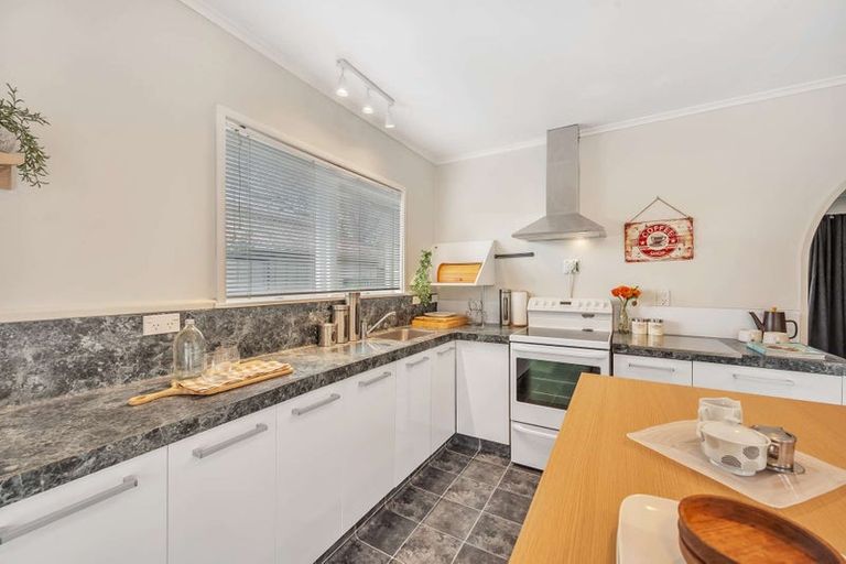 Photo of property in 53 Flanders Avenue, Onekawa, Napier, 4110