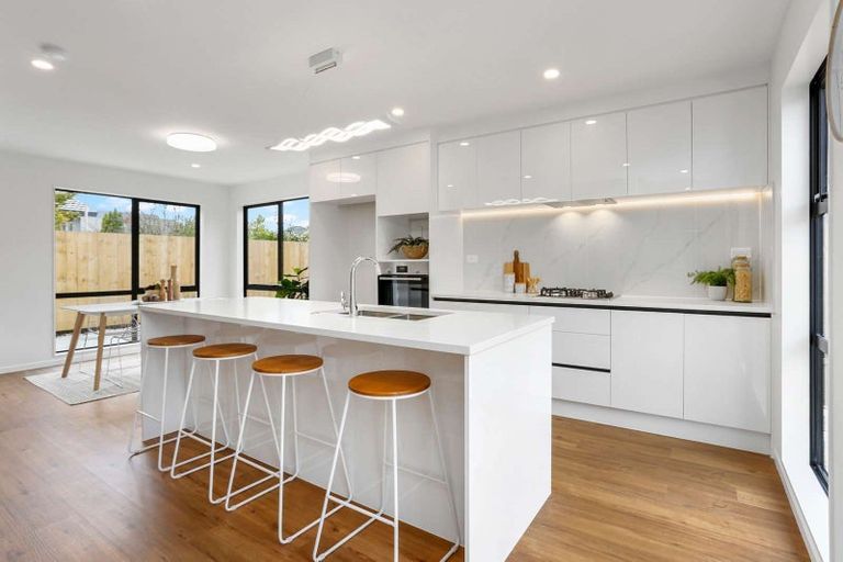 Photo of property in 18b Dana Place, Somerville, Auckland, 2014