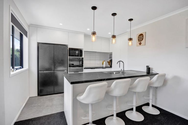 Photo of property in 202 Turuturu Road, Hawera, 4674