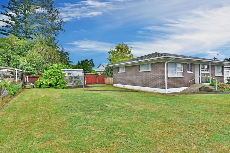 Photo of property in 8b Rimu Road, Mangere Bridge, Auckland, 2022