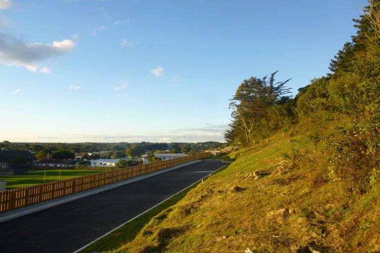 Photo of property in 35 Ruapehu Street, Paraparaumu, 5032
