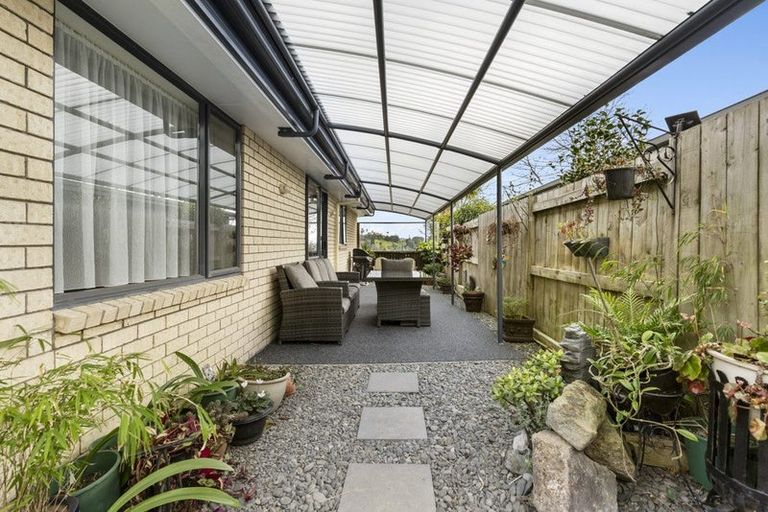 Photo of property in 41 Village Park Drive, Welcome Bay, Tauranga, 3112