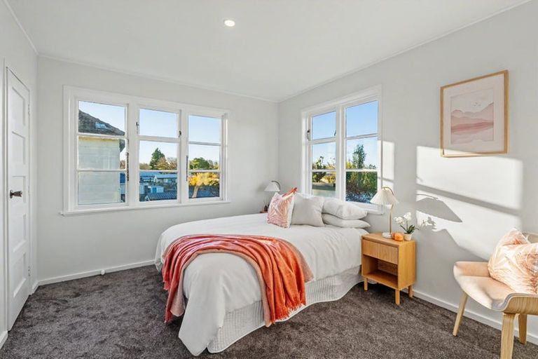Photo of property in 18 Emmett Street, Shirley, Christchurch, 8013