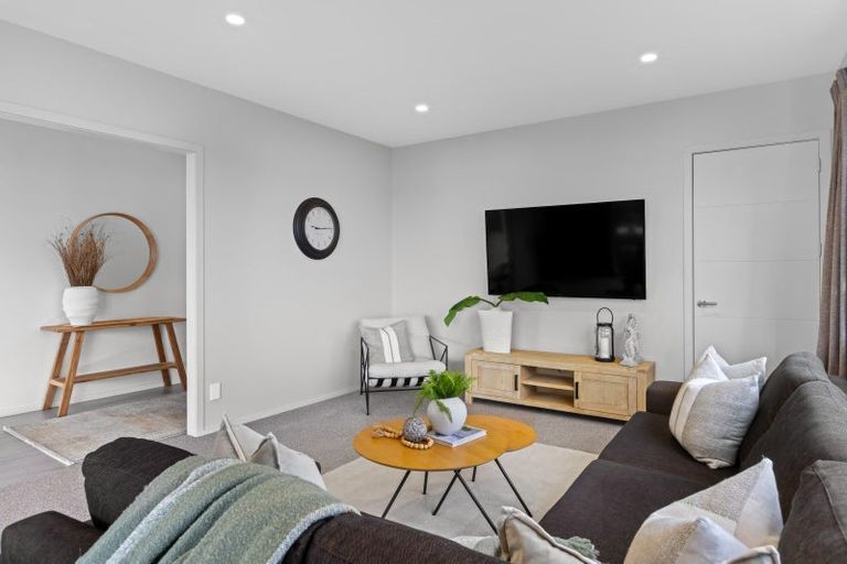 Photo of property in 51 Moffat Road, Red Beach, 0932