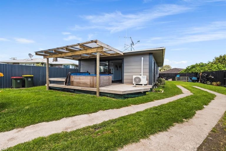 Photo of property in 5a Lee Street, Te Puke, 3119