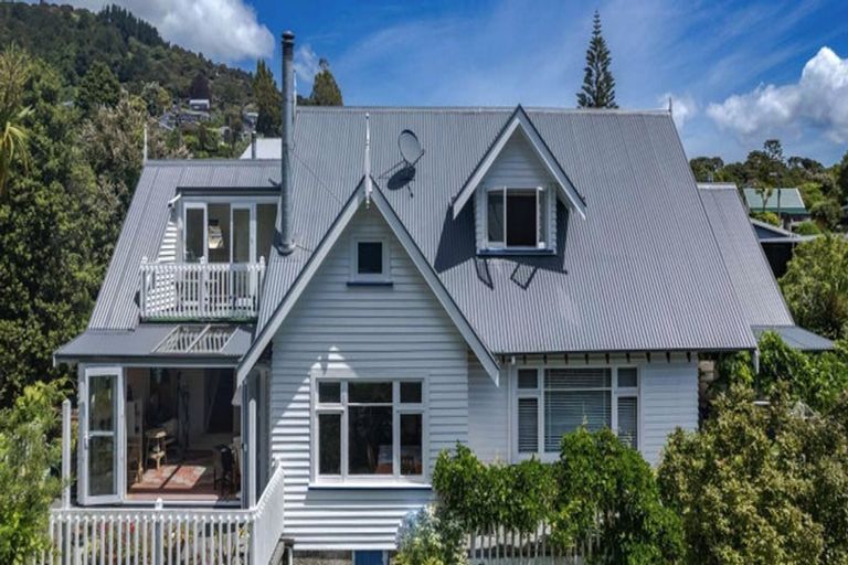 Photo of property in 4 Watson Street, Akaroa, 7520