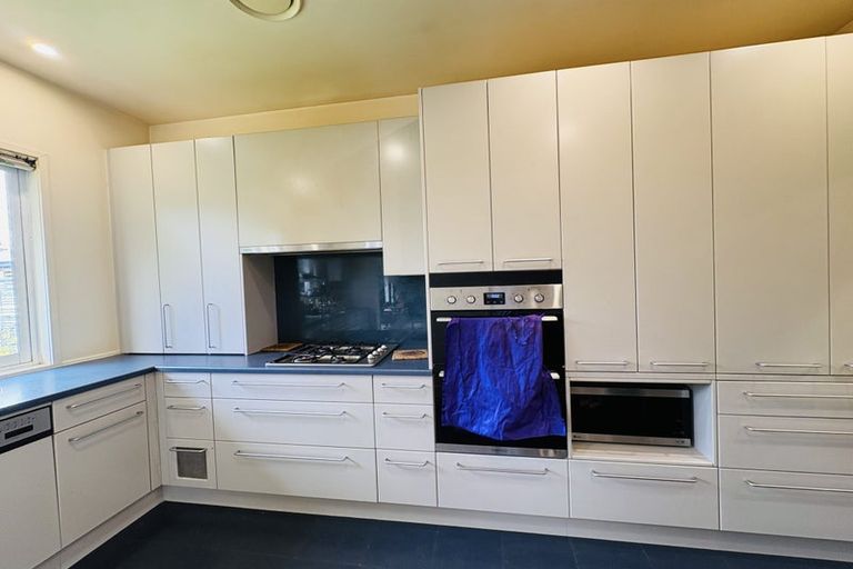 Photo of property in 6 Holly Court, Palmerston North, 4410