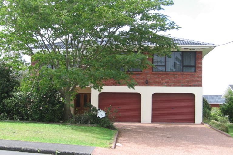 Photo of property in 4 Colwill Road, Massey, Auckland, 0614