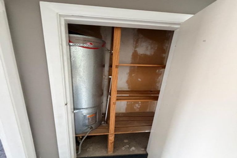 Photo of property in 31 Knowles Street, Terrace End, Palmerston North, 4410