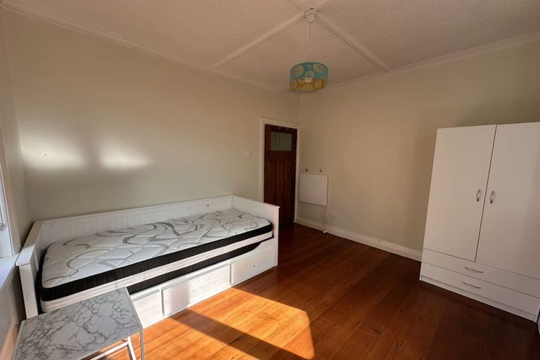 Photo of property in 343 Karori Road, Karori, Wellington, 6012