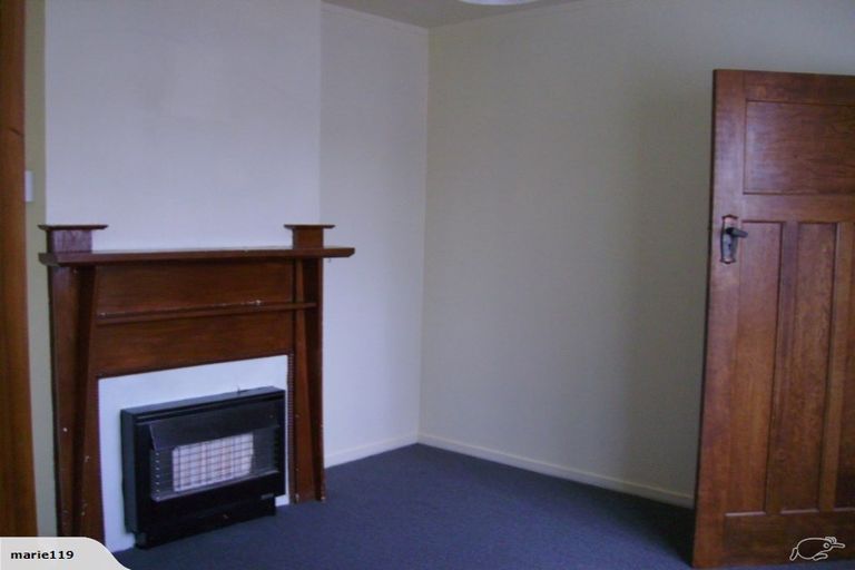 Photo of property in 1/12 Hinekohu Street, New Lynn, Auckland, 0600