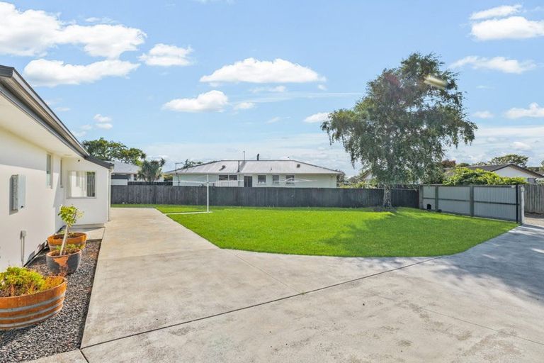 Photo of property in 10a Branksome Place, Parklands, Christchurch, 8083