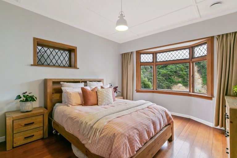 Photo of property in 4 Curtis Street, Northland, Wellington, 6012