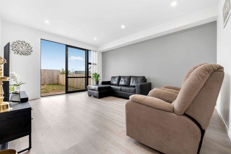 Photo of property in 36 Karoro Road, Flat Bush, Auckland, 2019