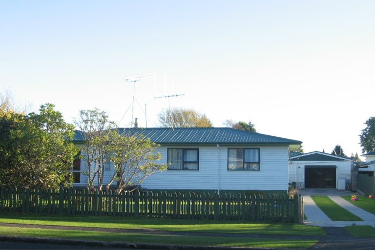Photo of property in 56 Elizabeth Drive, Tokoroa, 3420