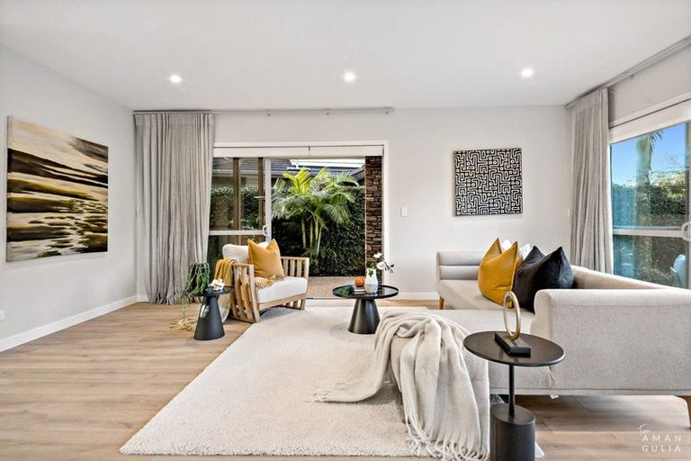 Photo of property in 284e Schnapper Rock Road, Schnapper Rock, Auckland, 0632