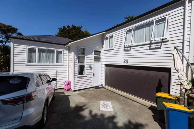 Photo of property in 6a Hiwihau Place, Glenfield, Auckland, 0629