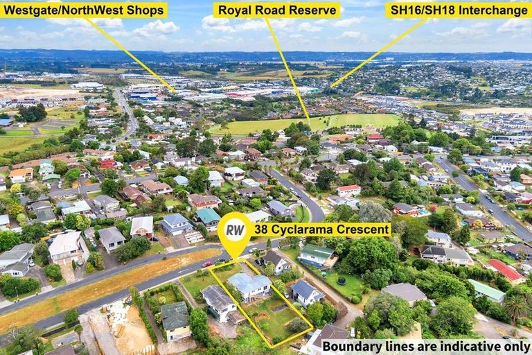 Photo of property in 38 Cyclarama Crescent, Massey, Auckland, 0614