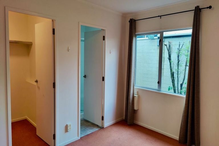Photo of property in 7/3 Kelvin Grove, Te Aro, Wellington, 6011