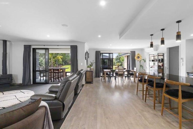 Photo of property in 39 Kendallvale Drive, Waiuku, 2123