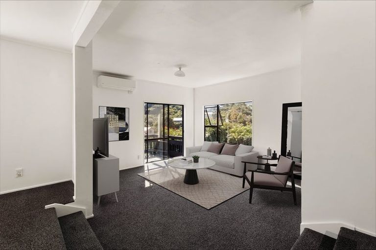 Photo of property in 113 Houghton Bay Road, Houghton Bay, Wellington, 6023