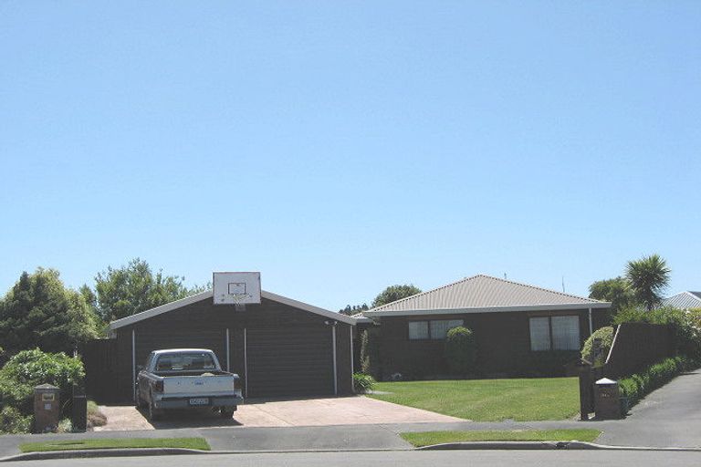 Photo of property in 36 Kirsten Place, Parklands, Christchurch, 8083