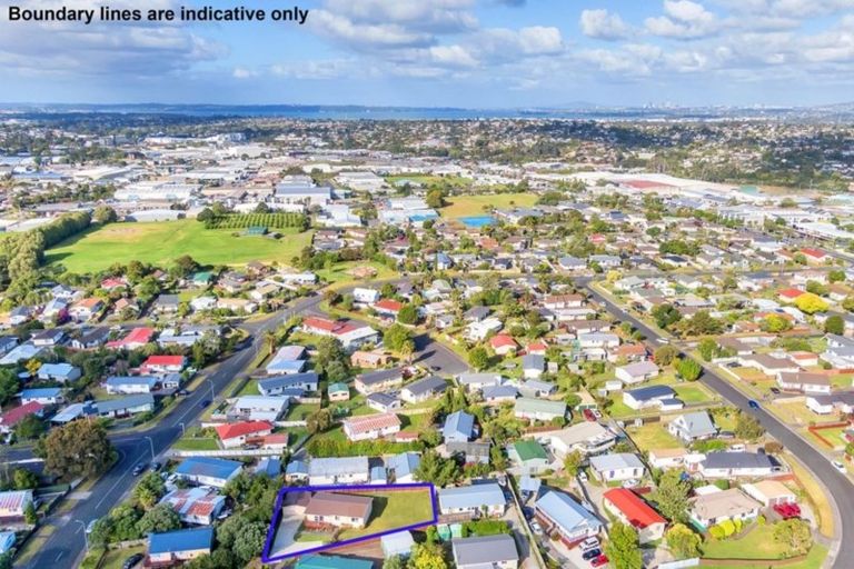 Photo of property in 54 Hindmarsh Street, Henderson, Auckland, 0612