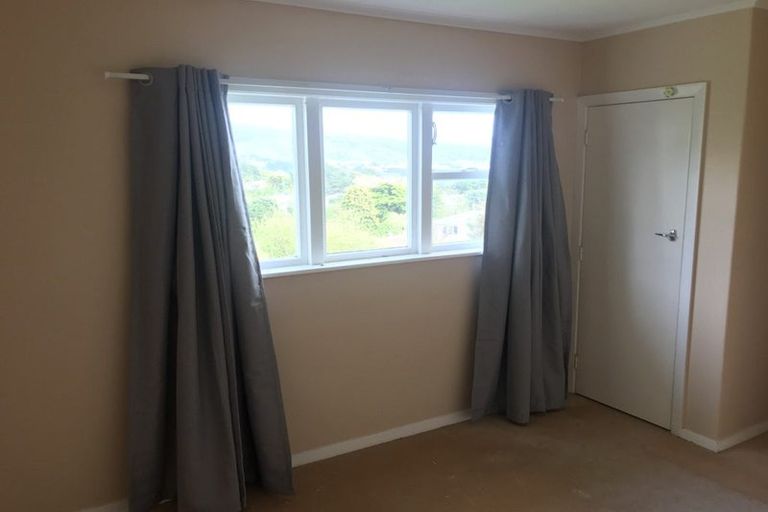 Photo of property in 78- 80 Gear Terrace, Ranui, Porirua, 5024