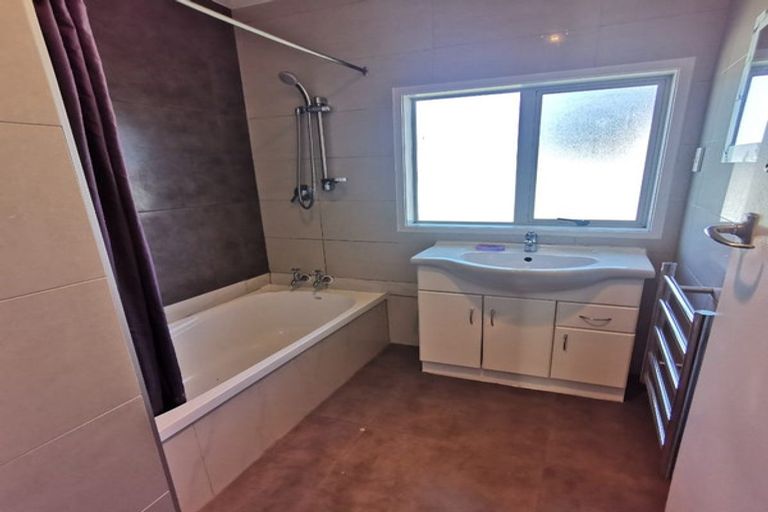 Photo of property in 221 Great South Road, Manurewa, Auckland, 2102