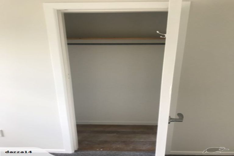 Photo of property in 35 Oswald Crescent, Paparangi, Wellington, 6037