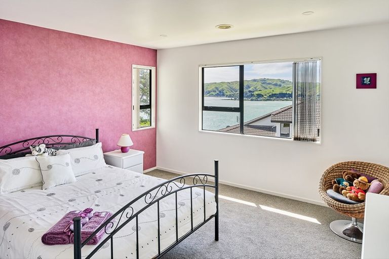 Photo of property in 30 Molyneux Close, Whitby, Porirua, 5024