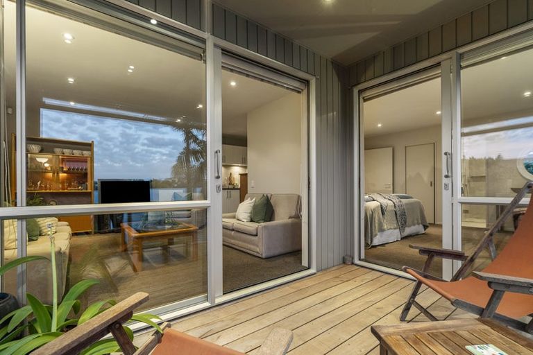 Photo of property in 2a Rushden Terrace, Red Beach, 0932