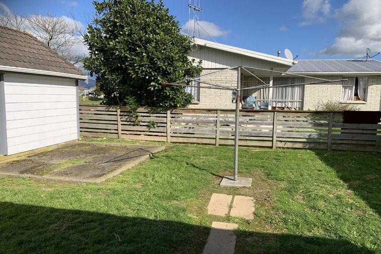 Photo of property in 1 Waimarie Park, Levin, 5510