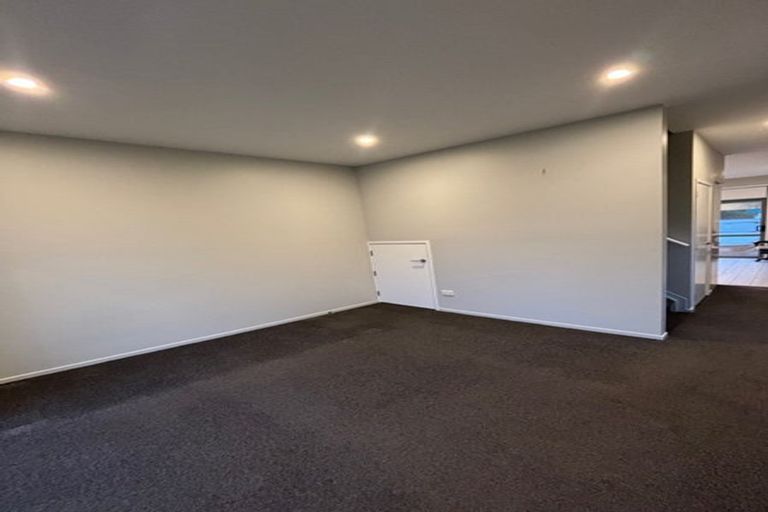 Photo of property in 22 Liquidambar Drive, Hobsonville, Auckland, 0616