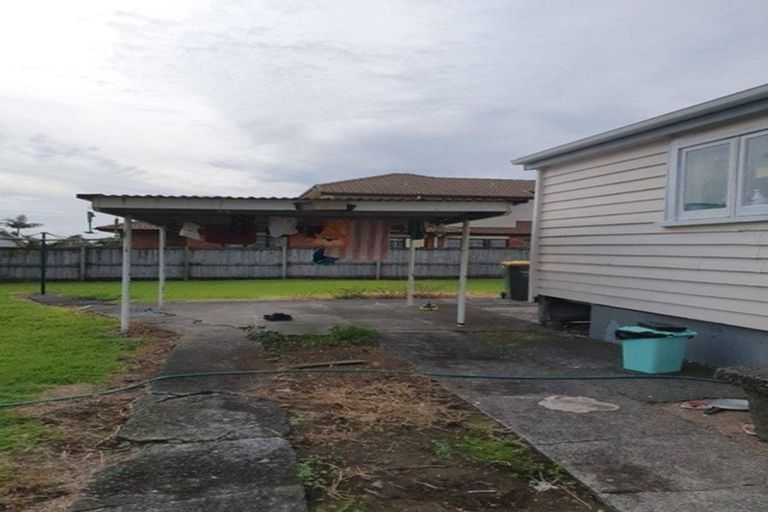 Photo of property in 51 Sturges Road, Henderson, Auckland, 0612