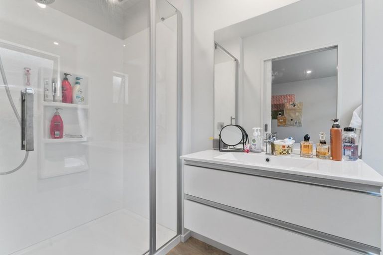 Photo of property in 9 Merivale Avenue, Wanaka, 9305