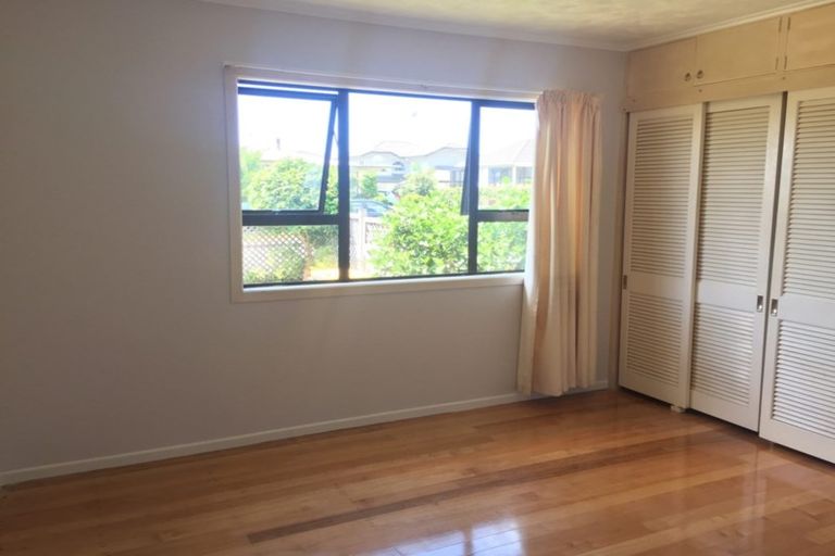 Photo of property in 1/11 Richard Avenue, Bucklands Beach, Auckland, 2014