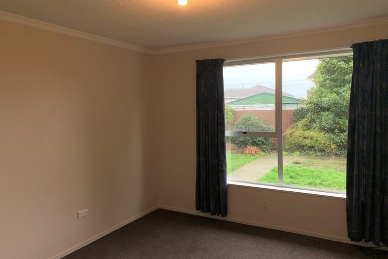 Photo of property in 41a Oakley Crescent, Hornby, Christchurch, 8042
