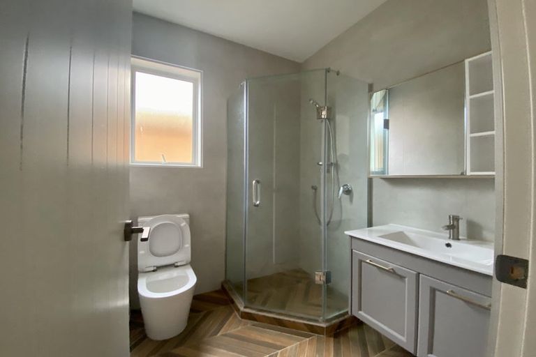 Photo of property in 16 Cloonlyon Drive, Flat Bush, Auckland, 2019