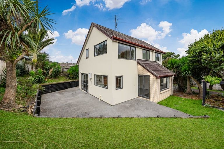 Photo of property in 31d Chieftain Rise, Goodwood Heights, Auckland, 2105