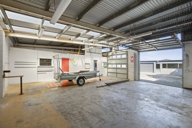 Photo of property in 17a Cutfield Road, New Plymouth, 4310