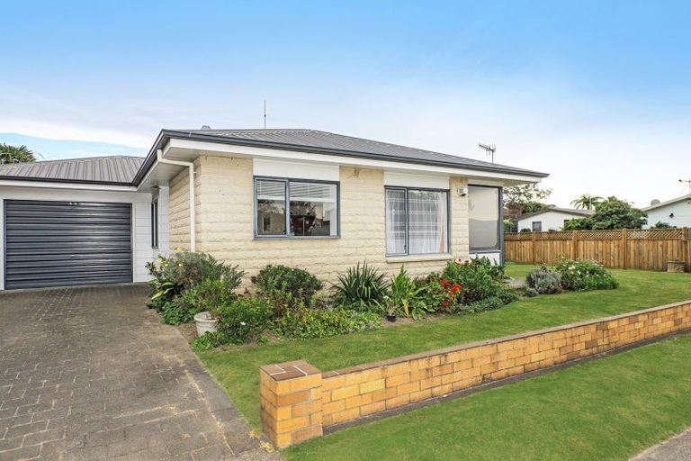 Photo of property in 23 King Street, Taradale, Napier, 4112