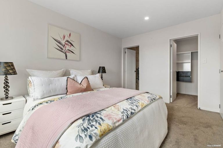Photo of property in 72 Joseph Street, Flat Bush, Auckland, 2019