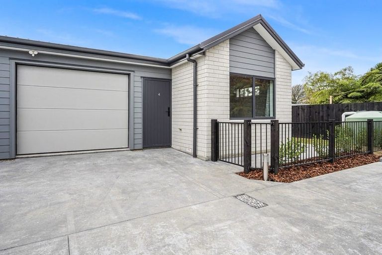 Photo of property in 9u4 Beverley Crescent, Hillcrest, Hamilton, 3216